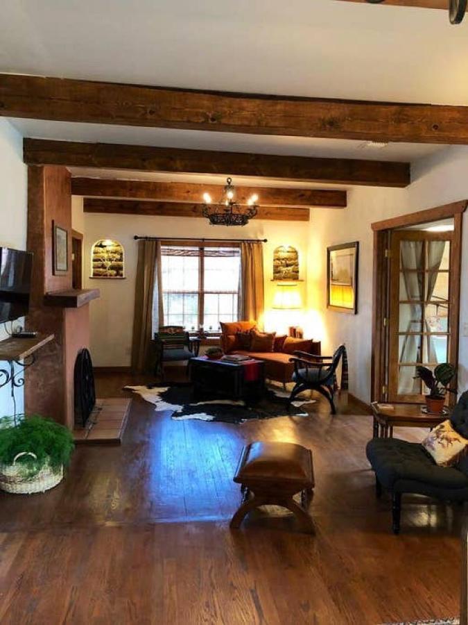 مبيت وإفطار البيني El Viejo Adobe - Across From Sul Ross Campus المظهر الخارجي الصورة