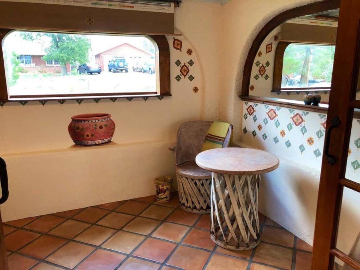 مبيت وإفطار البيني El Viejo Adobe - Across From Sul Ross Campus المظهر الخارجي الصورة