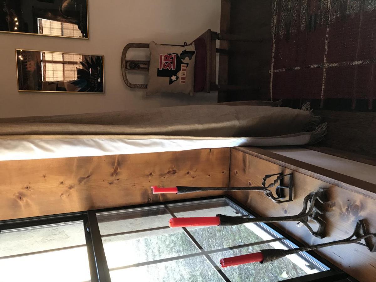 مبيت وإفطار البيني El Viejo Adobe - Across From Sul Ross Campus المظهر الخارجي الصورة